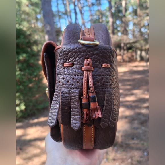 Vintage Dooney & Bourke Dark Brown AWL R45 Large Kilty Camera Crossbody Bag - Picture 3 of 10